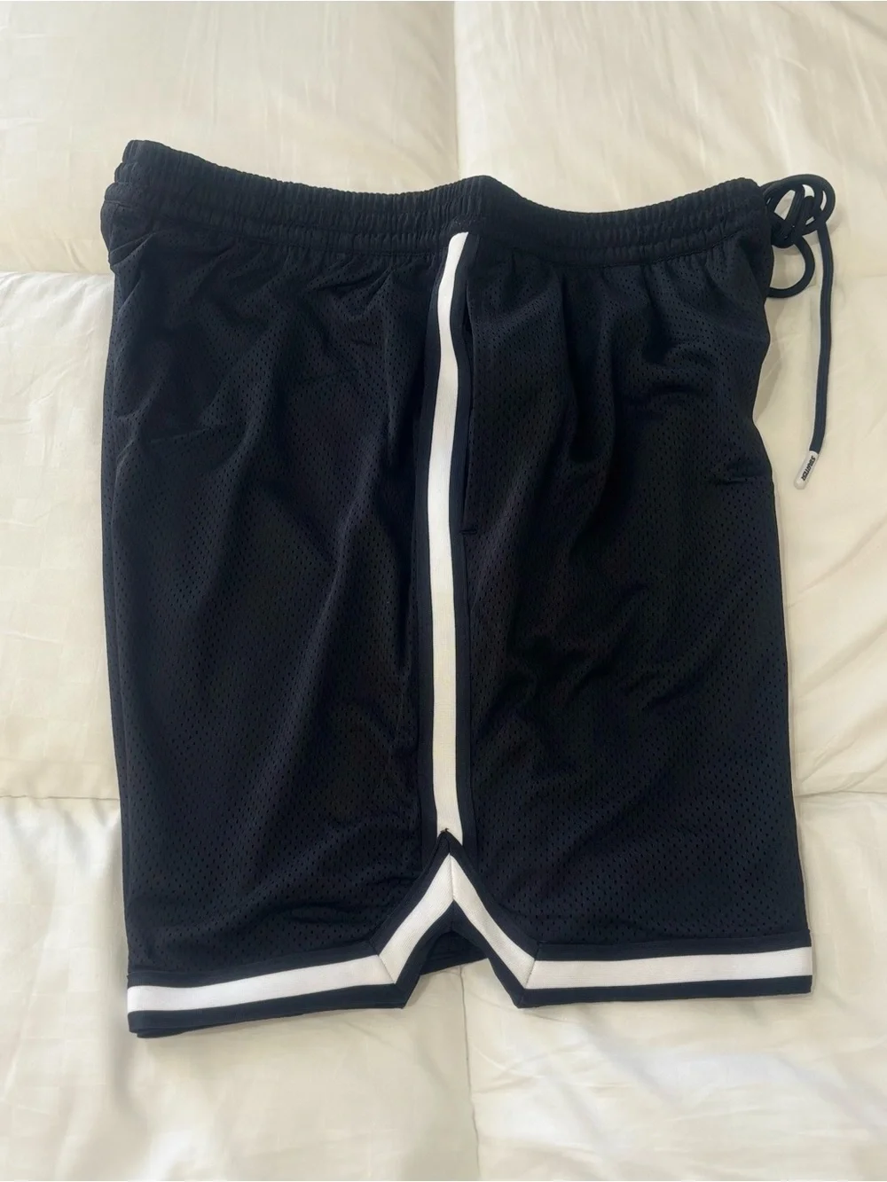 Starter Men's Classic-Fit Mesh Basketball Shorts Size: Large